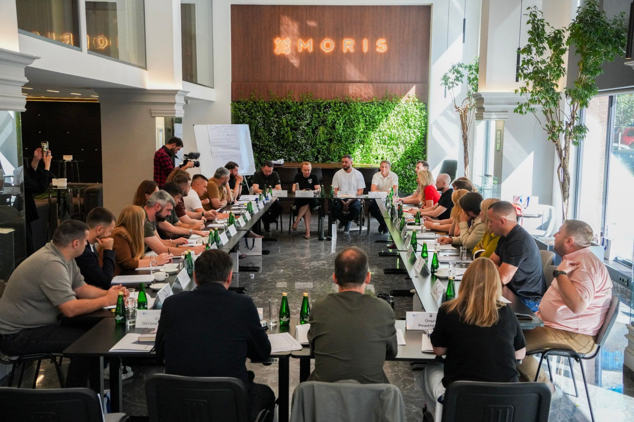 The Aspen Institute Kyiv разом з юридичною компанією MORIS та 2-м корпусом НГУ «Хартія» вдруге провів семінар "Стійкість і відповідальність: лідерство у воєнну добу".